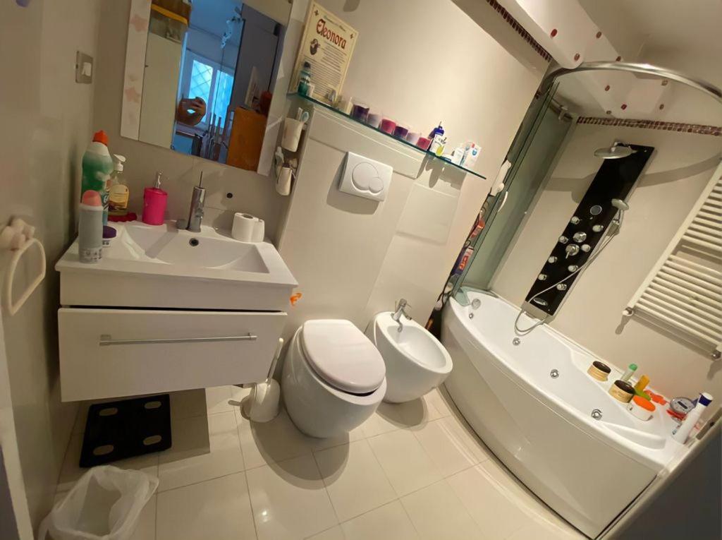 Affitto Due Camere, Due Bagni In Villa Rom Exteriör bild