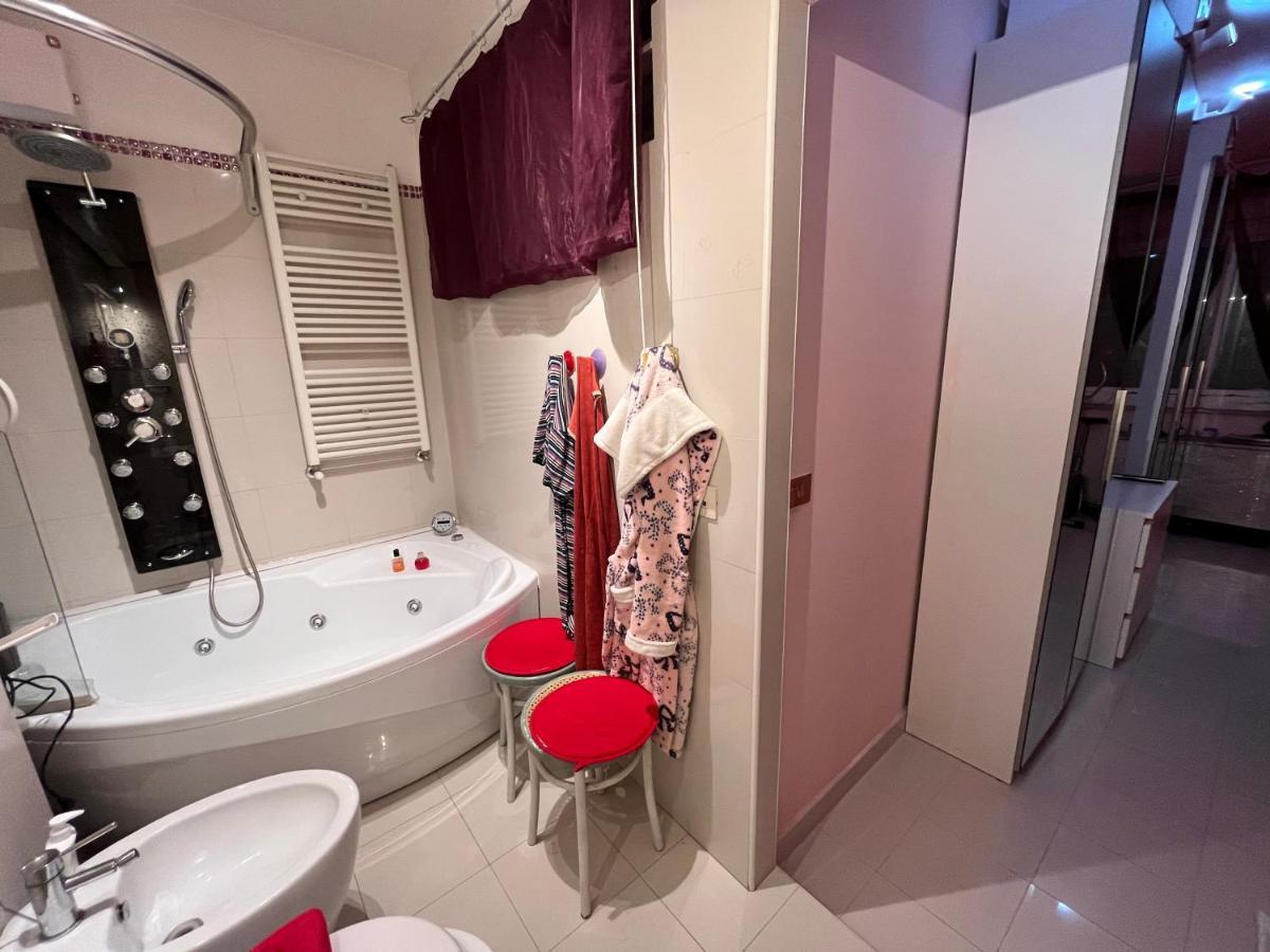 Affitto Due Camere, Due Bagni In Villa Rom Exteriör bild